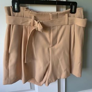 Vince brand new without tags pale pink shorts with belt